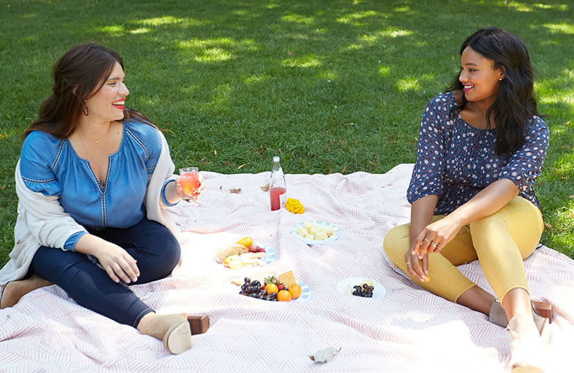From Garden To Beachside: Spring Picnic Outfits To Try Now