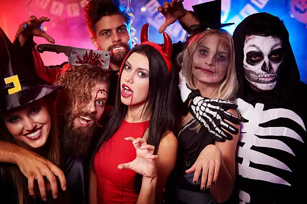 Spooky and Stylish: Dressing for a Halloween Party