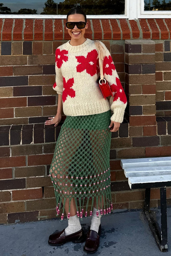 Round Neck Flower Knit Sweater